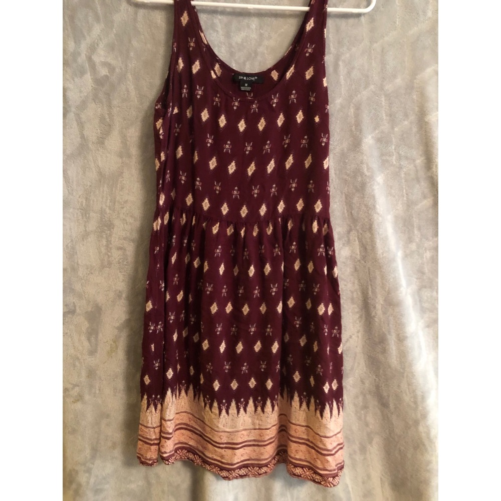5th & Love Maroon Pattern Dress